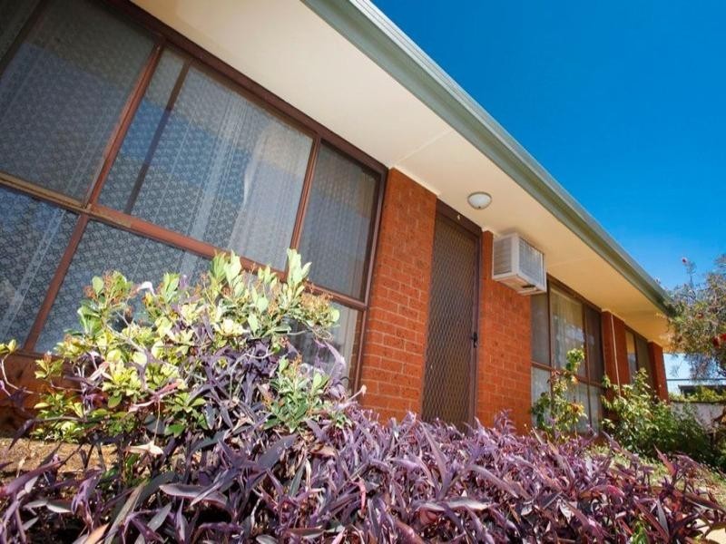 Units 1-4, 2 Elouera Drive, Irymple VIC 3498