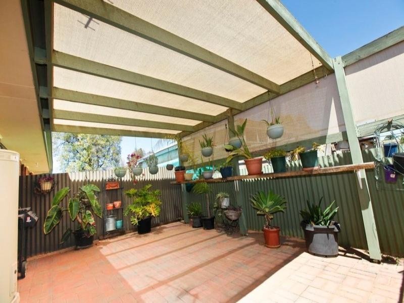 Units 1-4, 2 Elouera Drive, Irymple VIC 3498