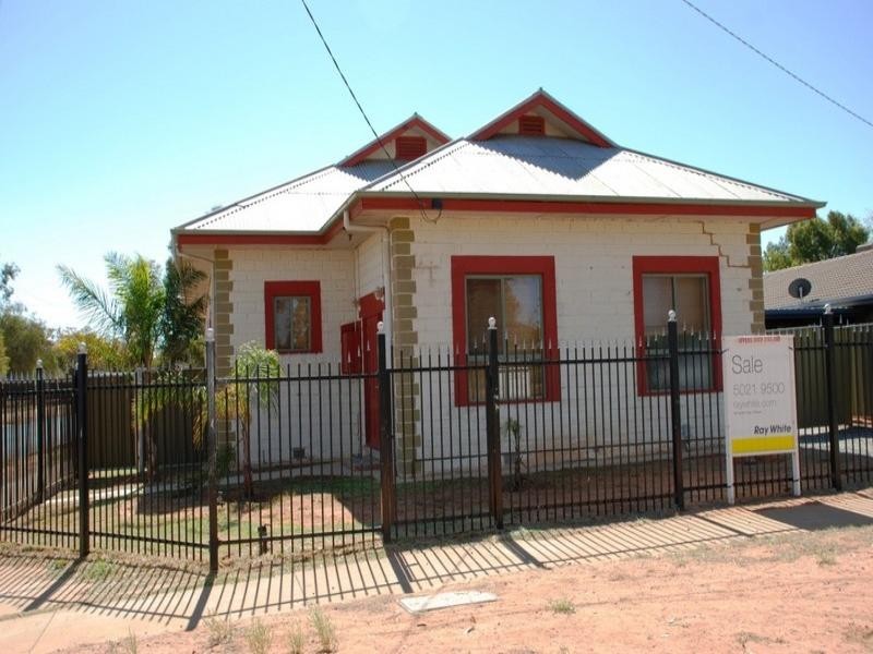 12 Westcliffs Avenue, Red Cliffs VIC 3496