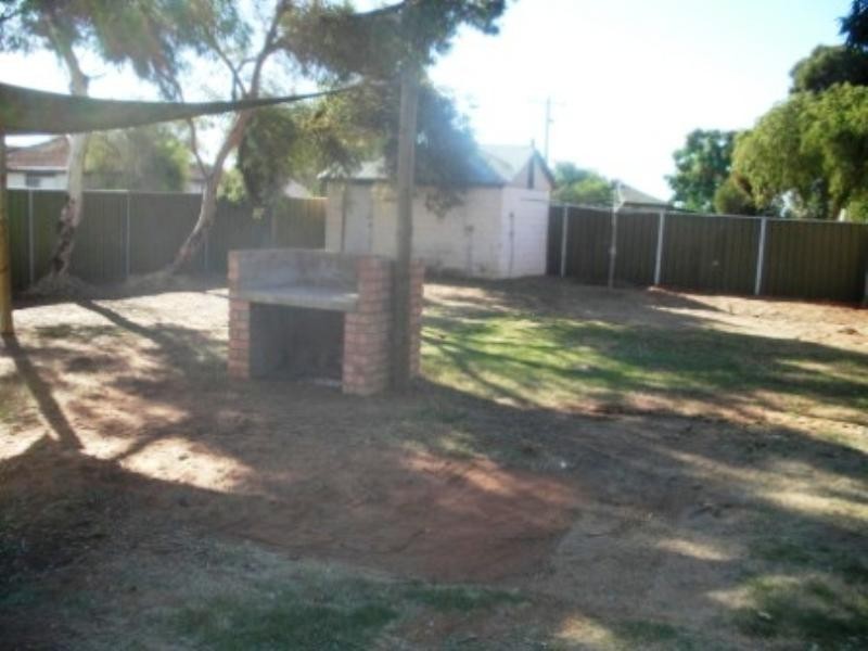 12 Westcliffs Avenue, Red Cliffs VIC 3496