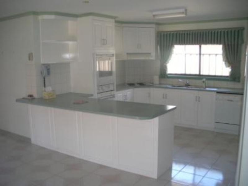 17 Muscat Court, Mildura VIC 3500