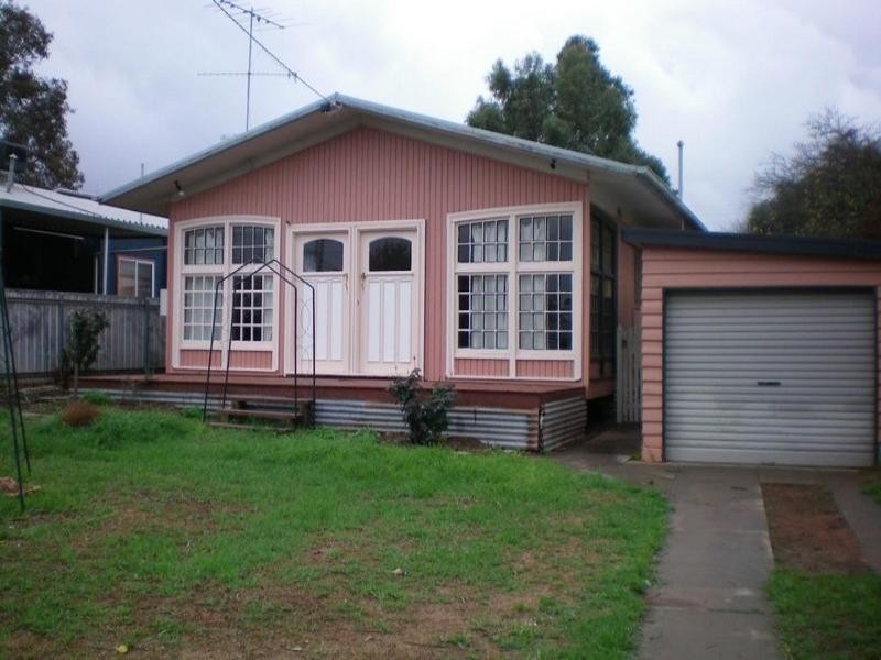 667 Woomera Avenue, Red Cliffs VIC 3496