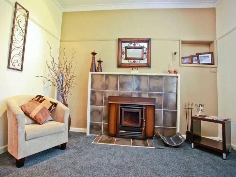 9 Logan Avenue, Mildura VIC 3500