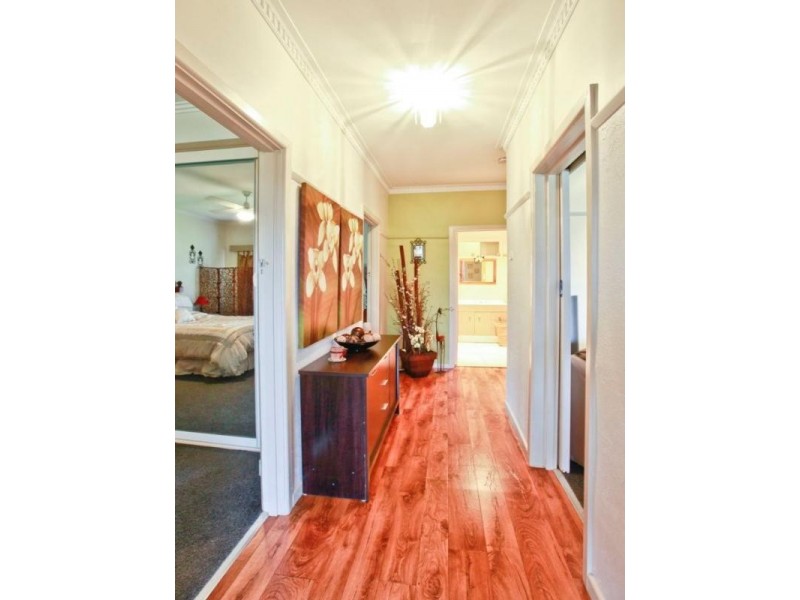 9 Logan Avenue, Mildura VIC 3500