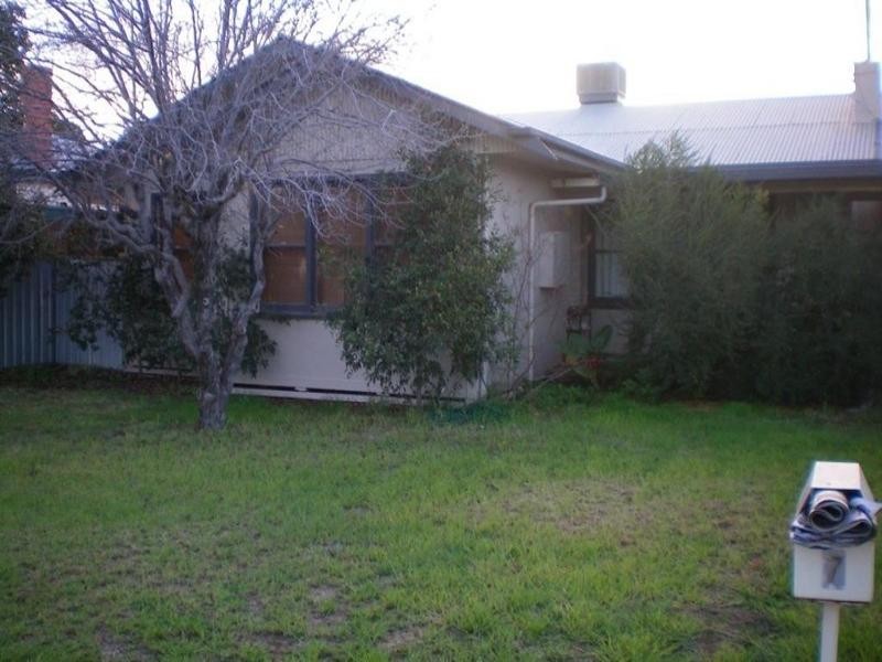 7 Murray Avenue, Mildura VIC 3500
