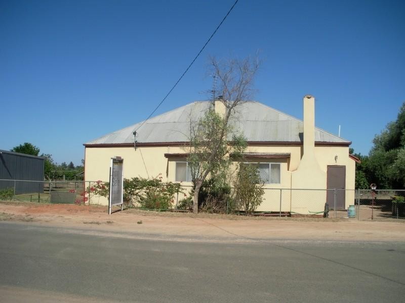 17 Lachlan Parade, Red Cliffs VIC 3496