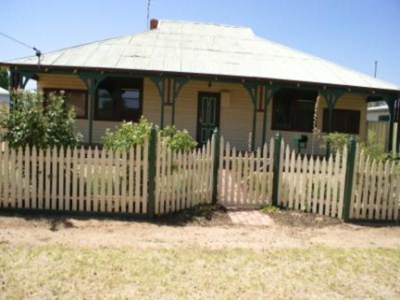 21 Goulburn Avenue, Red Cliffs VIC 3496