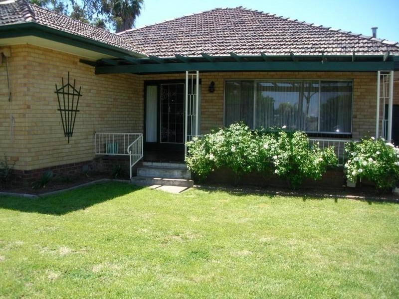 8 Poplar Parade, Mildura VIC 3500