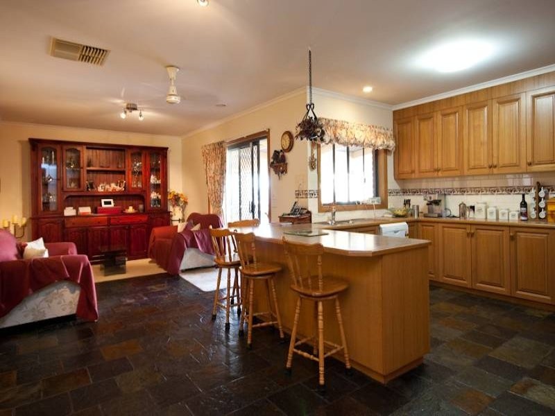 2 Fleetwood Court, Mildura VIC 3500