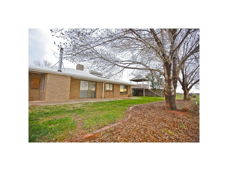 24 Honour Avenue, Merbein VIC 3505