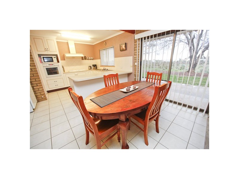 24 Honour Avenue, Merbein VIC 3505