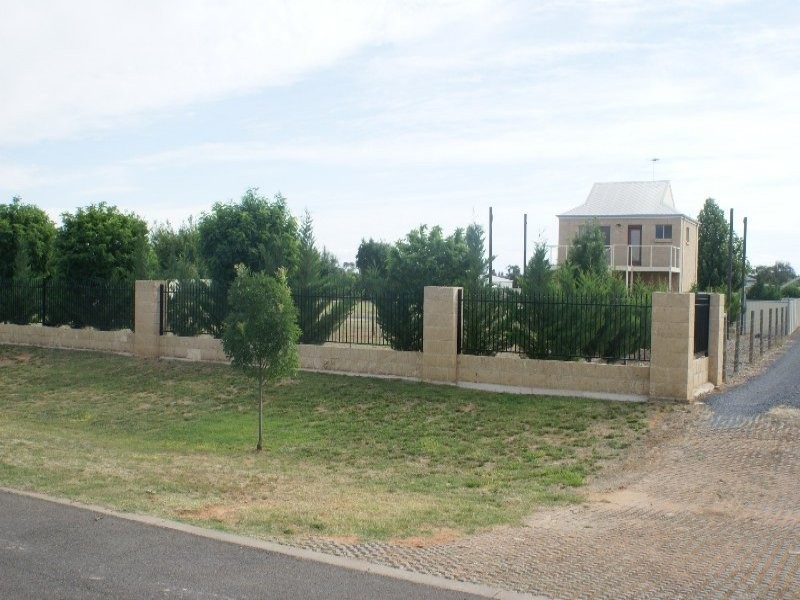 36 Cnr Cobb Way and Co Way, Mildura VIC 3500