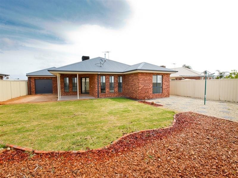 27 Wirraway Dv, Mildura VIC 3500