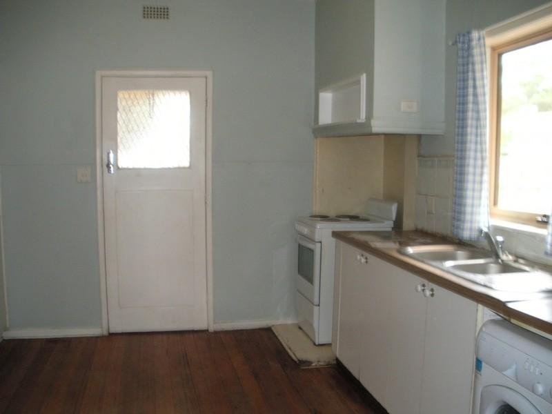 4 Loddon Avenue, Red Cliffs VIC 3496