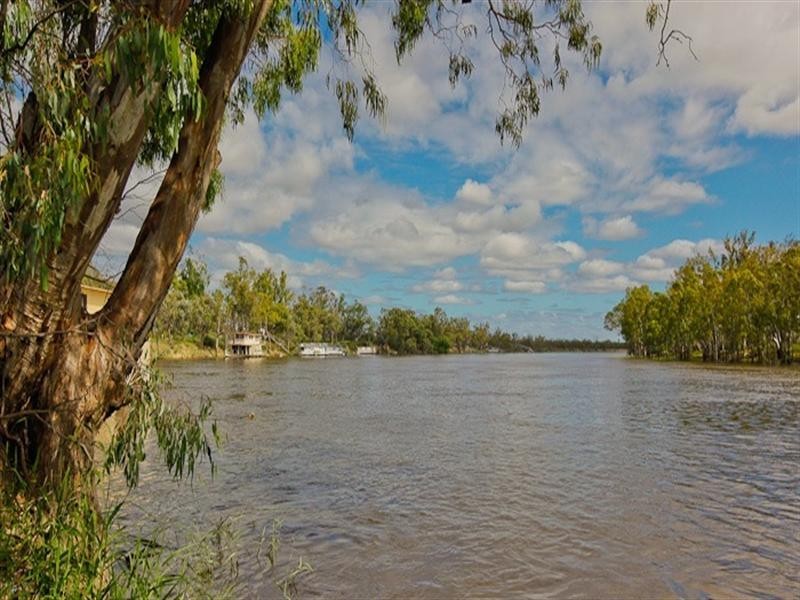 301 Edey Road, Red Cliffs VIC 3496