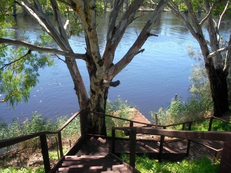 27 Sturt Highway, Mildura VIC 3500