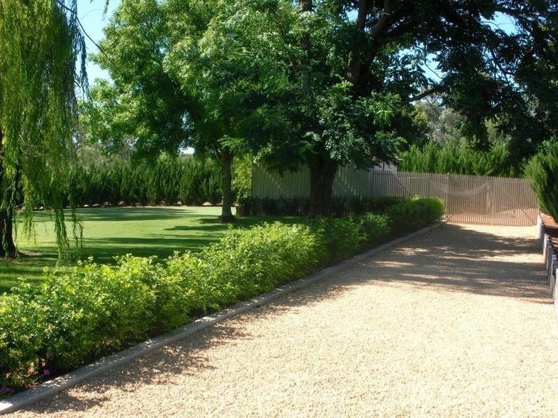 27 Sturt Highway, Mildura VIC 3500