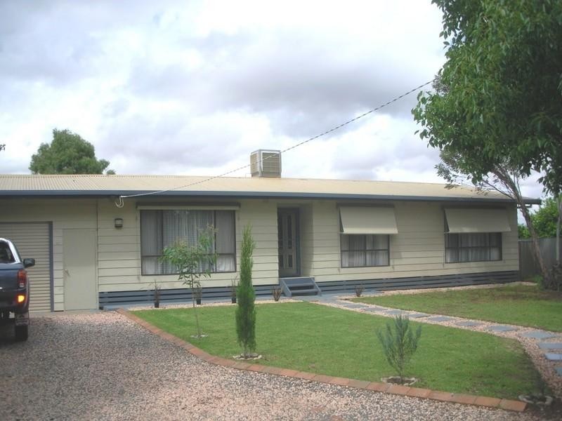 2398 Kulkyne Way, Red Cliffs VIC 3496