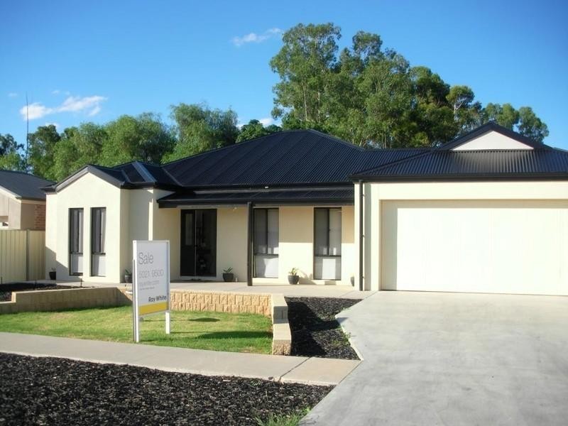 8 Leichhardt Drive, Mildura VIC 3500