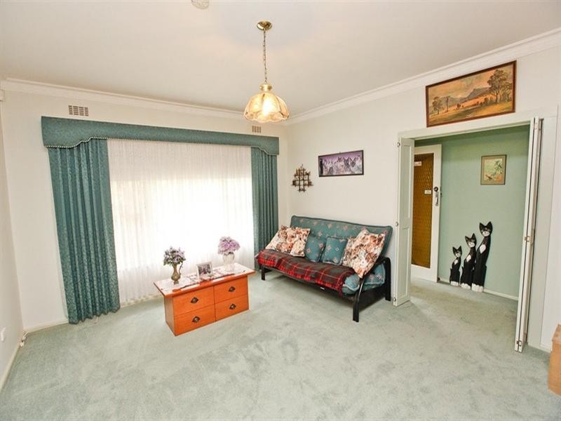 16 Mary Avenue, Mildura VIC 3500