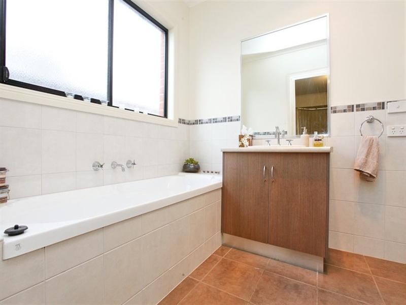 13 Taylor Drive, Mildura VIC 3500