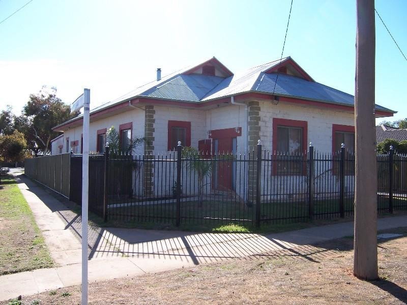 12 Westcliffs Avenue, Red Cliffs VIC 3496