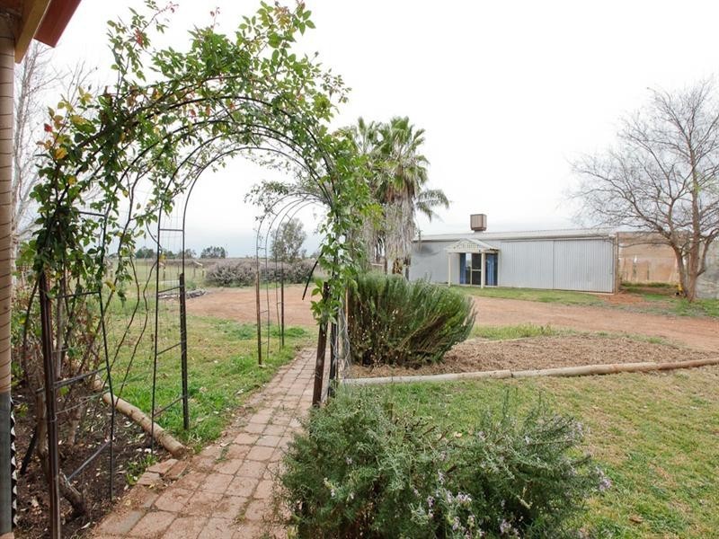 316 Dairtnunk Avenue, Cardross VIC 3496