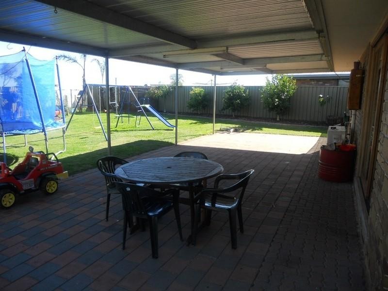 4 Chancellor Court, Red Cliffs VIC 3496