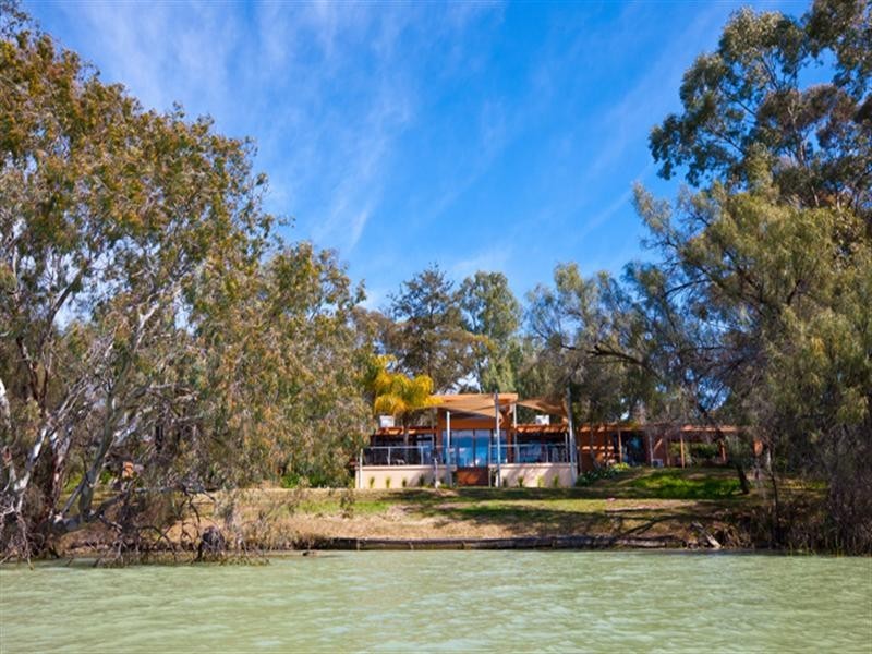 21 Cooke Street, Nichols Point VIC 3501