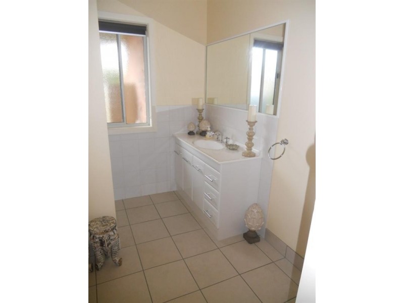 20 Rosemount Avenue, Mildura VIC 3500