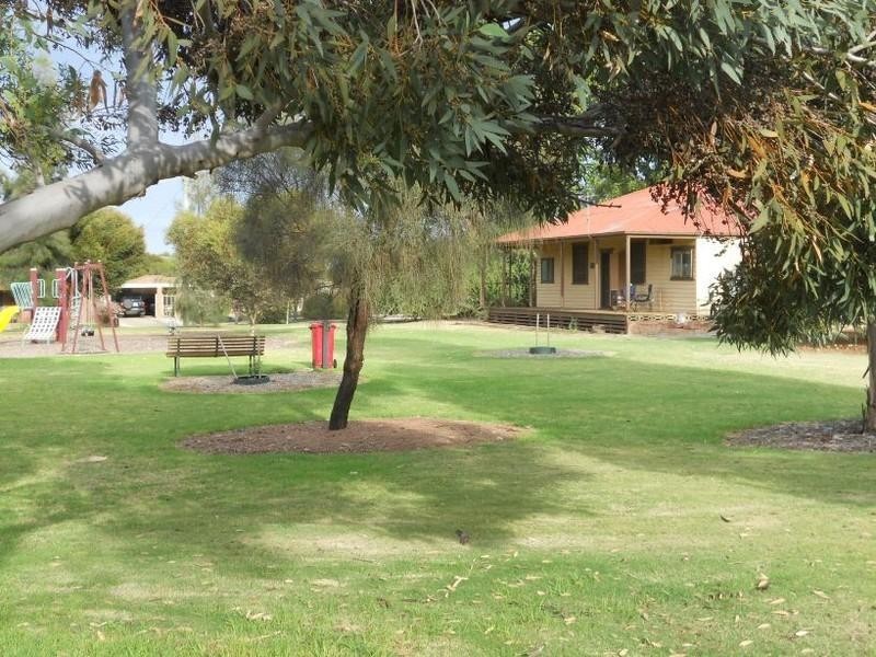 5 Nicholls Court, Red Cliffs VIC 3496