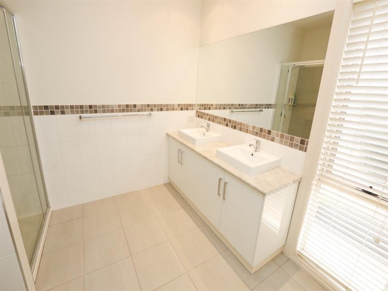 2 Roy Harwood Drive, Irymple VIC 3498