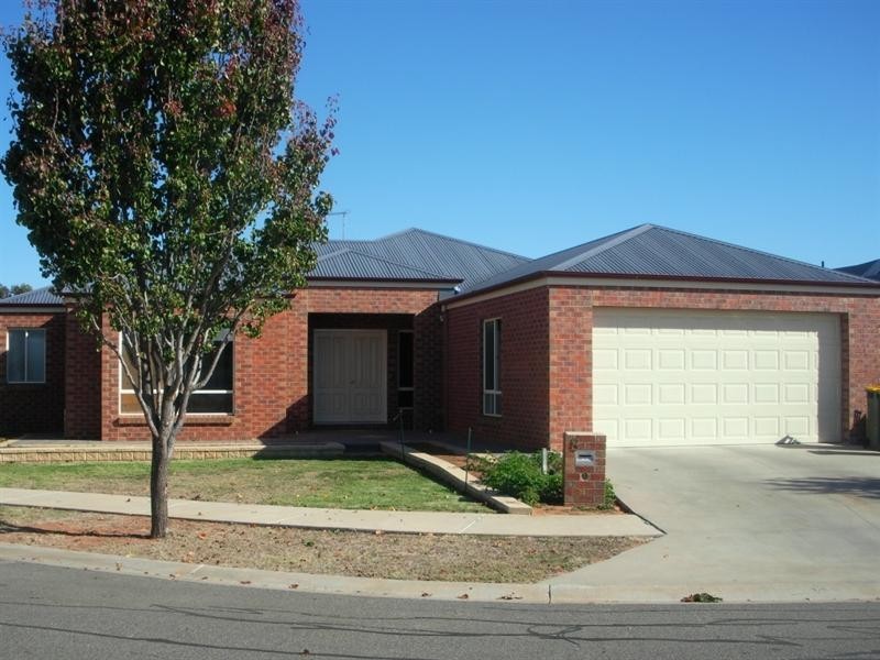8 Annunziata Court, Mildura VIC 3500