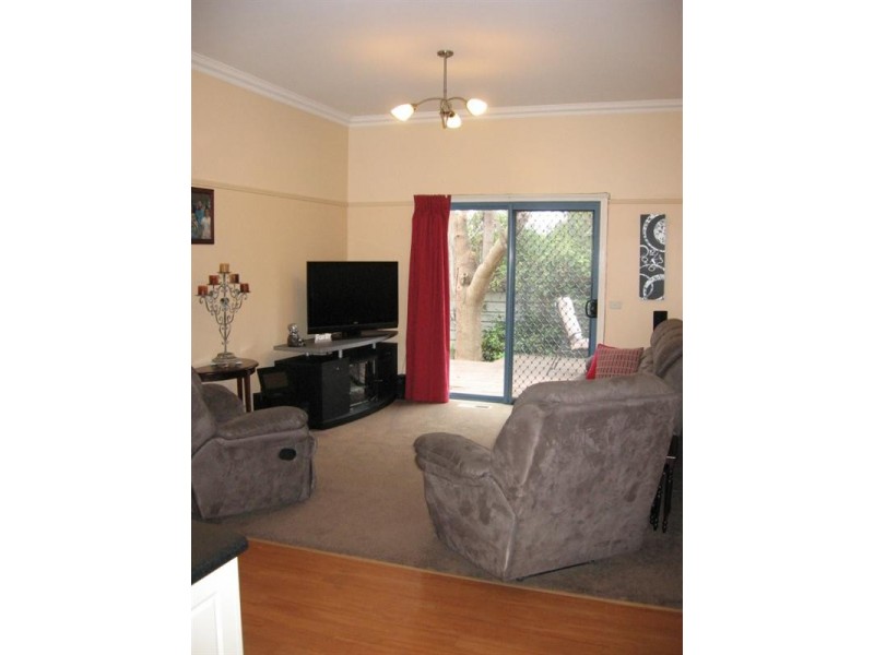 25 Victoria Street, Rochester VIC 3561