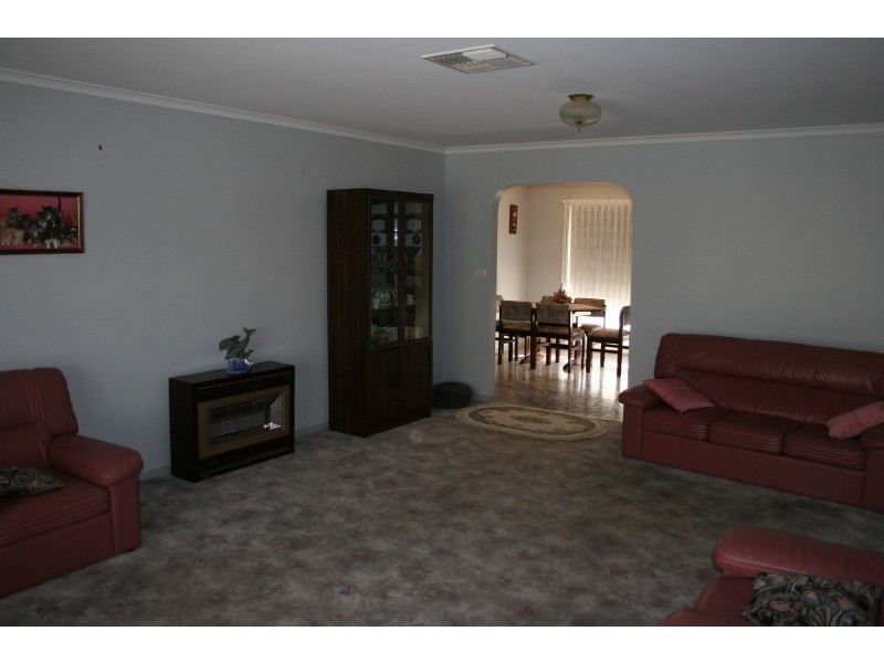 53 Jeffrey Street, Elmore VIC 3558