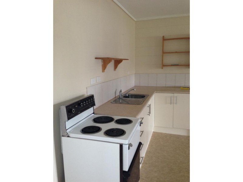 Unit 3, 55 Dudley Street, Rochester VIC 3561