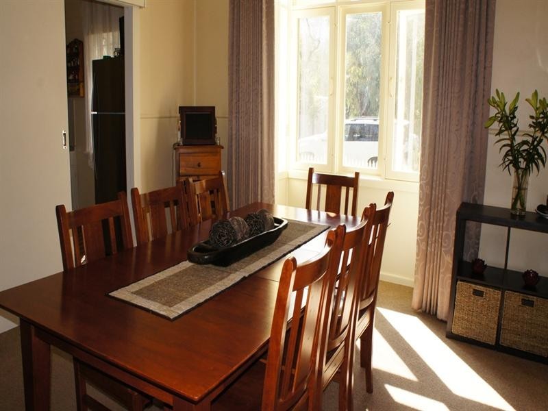 11 Dudley Street, Rochester VIC 3561