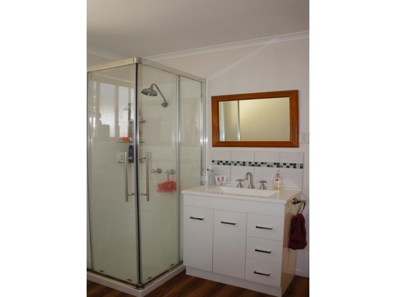 11 Dudley Street, Rochester VIC 3561