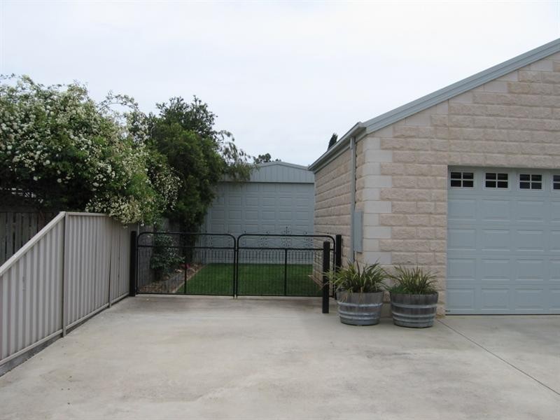 7 Leahy Court, Rochester VIC 3561
