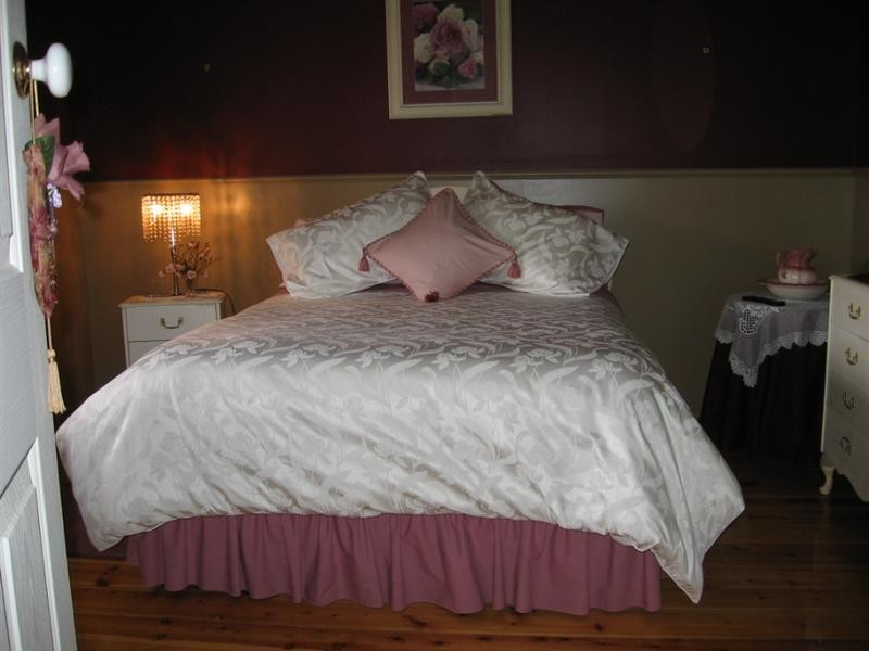 11 Morton Street, Rochester VIC 3561