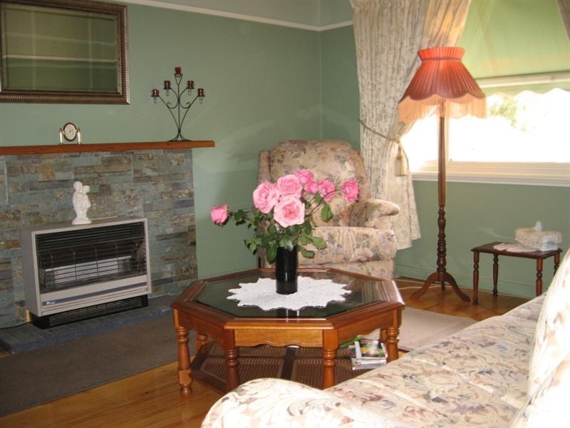 11 Morton Street, Rochester VIC 3561