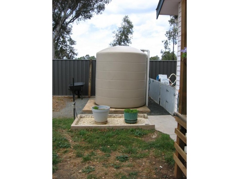 11 Morton Street, Rochester VIC 3561