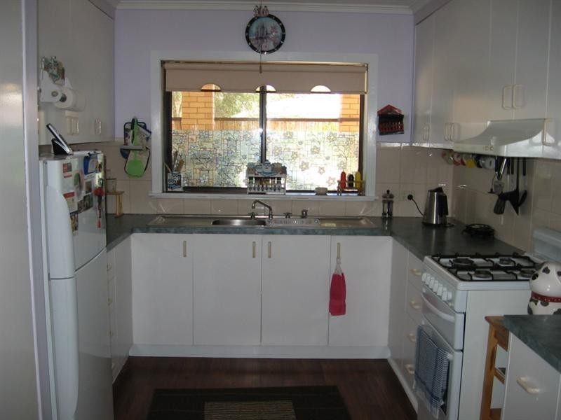 12 Gray Street, Rochester VIC 3561