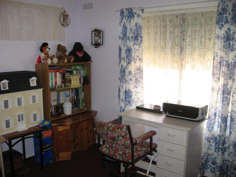 12 Gray Street, Rochester VIC 3561