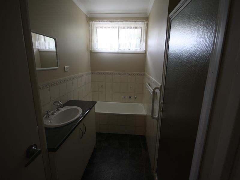 51 Hood Street, Rochester VIC 3561