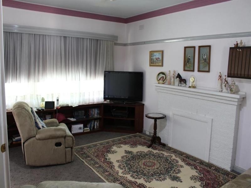 39 Victoria Street, Rochester VIC 3561