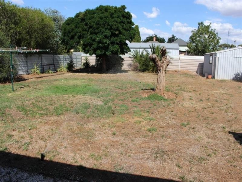 39 Victoria Street, Rochester VIC 3561