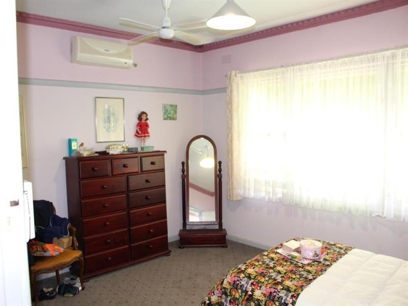 39 Victoria Street, Rochester VIC 3561