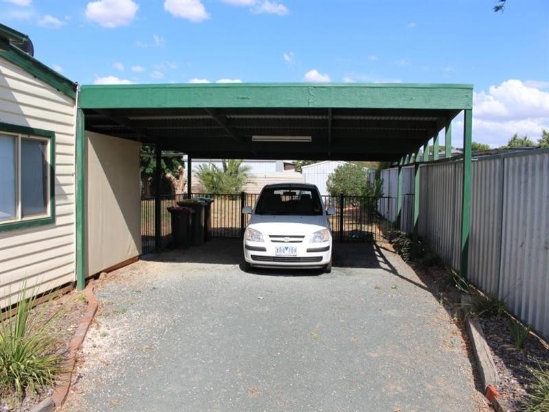 39 Victoria Street, Rochester VIC 3561