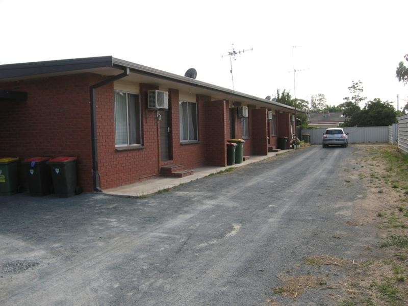 83 High Street, Rochester VIC 3561